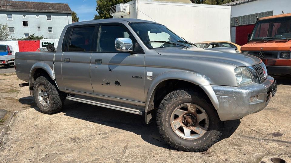 Mitsubishi L200 4x4 пробіг: 256000 рік: Januar 2005 Diesel коробка: Manuell ціна: 4999 - Фото 8