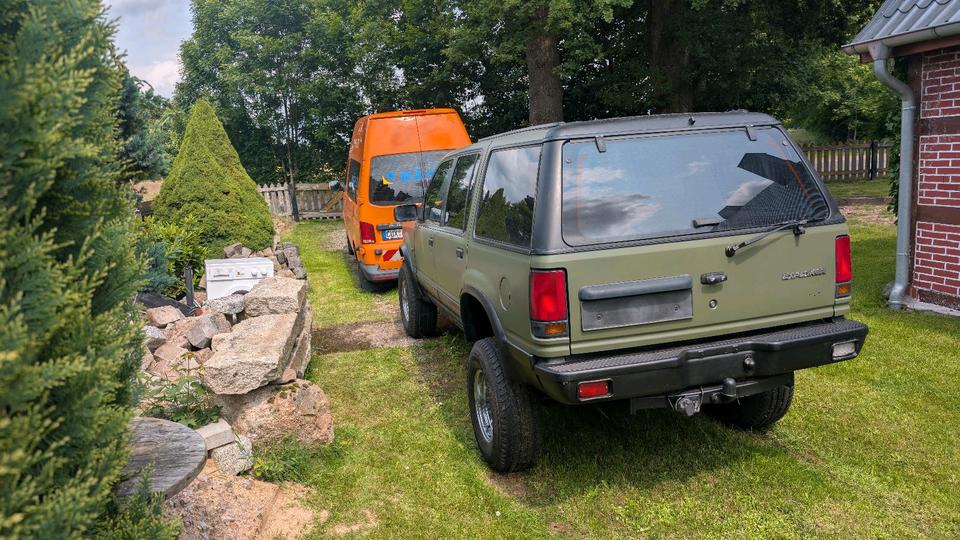 Авто для військових  з Європи Ford Explorer U2 (UN46)  пробіг: 217 Benzin потужність:160 PS ціна: 2999 - Фото 2