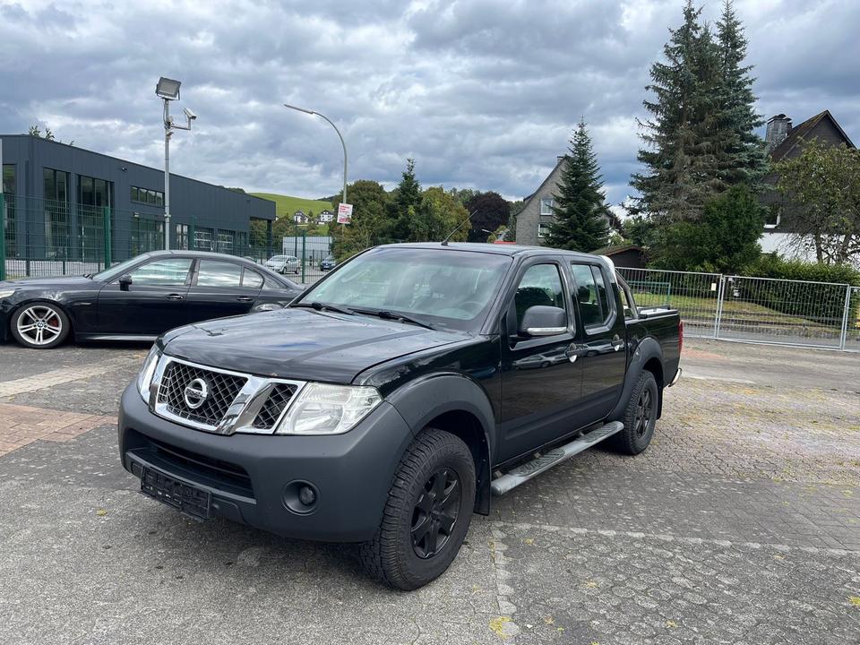 Nissan Navara PickUp 4x4 2.5 Diesel  пробіг: 260000 рік: April 2011 потужність:190 PS ціна: 5499 - Фото 2