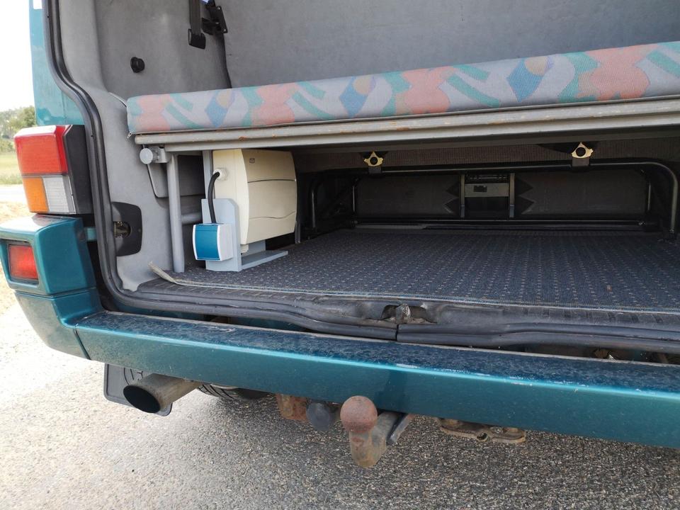 Volkswagen VW T4 Multivan  пробіг: 430960 рік: März 1995 Diesel потужність:77 PS коробка: Manuell ціна: 2400 - Фото 12