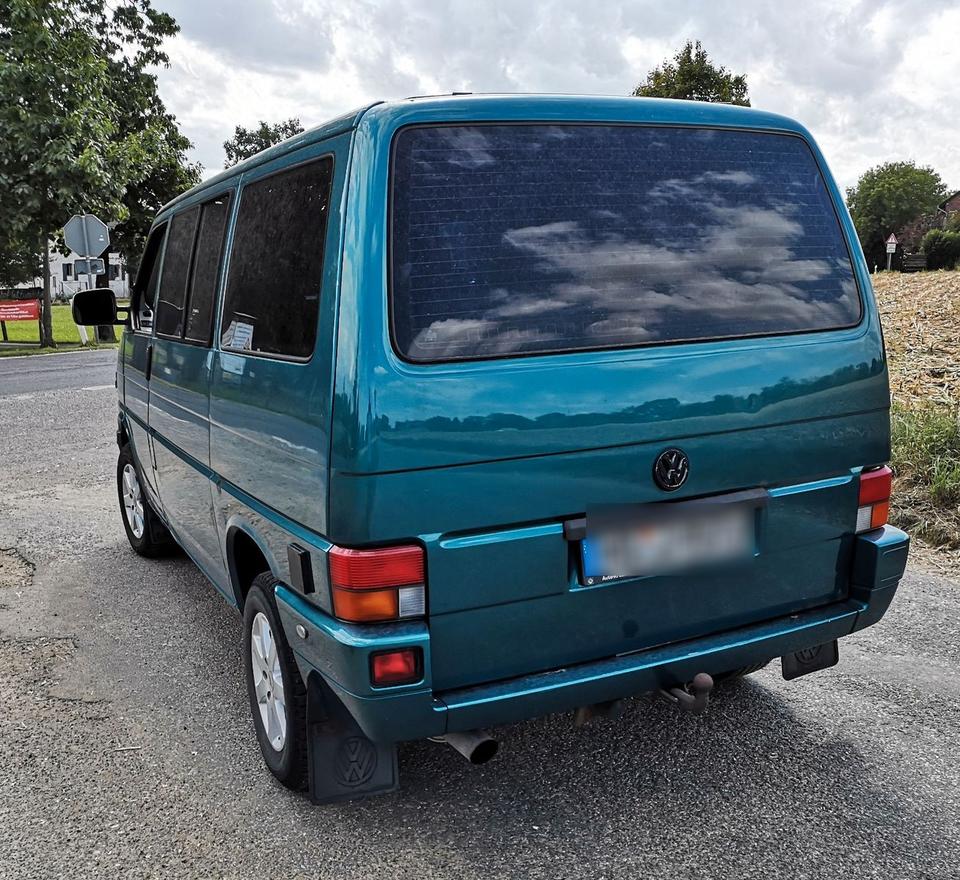 Volkswagen VW T4 Multivan  пробіг: 430960 рік: März 1995 Diesel потужність:77 PS коробка: Manuell ціна: 2400 - Фото 3