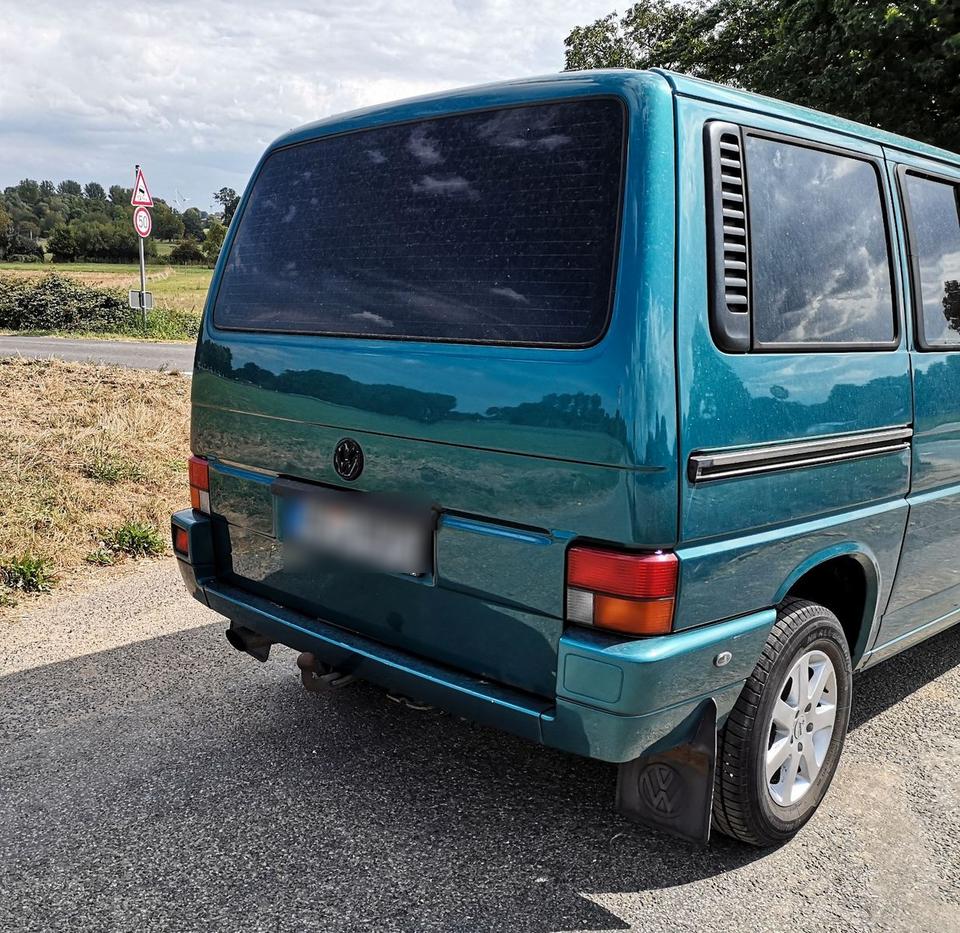 Volkswagen VW T4 Multivan  пробіг: 430960 рік: März 1995 Diesel потужність:77 PS коробка: Manuell ціна: 2400 - Фото 4