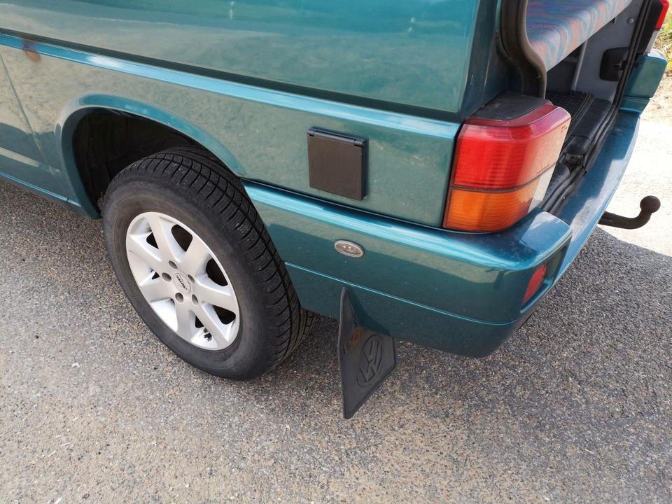 Volkswagen VW T4 Multivan  пробіг: 430960 рік: März 1995 Diesel потужність:77 PS коробка: Manuell ціна: 2400 - Фото 9