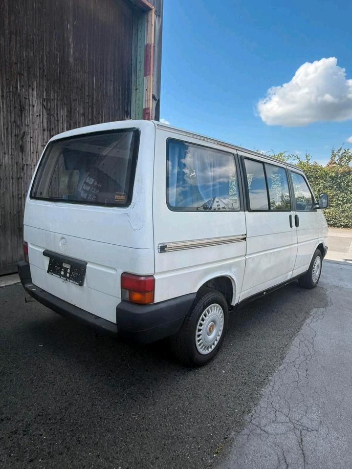 Volkswagen T4 Multivan Camper 1.9 Diesel пробіг: 276698 рік: März 1995 Diesel потужність:80 PS 2025 ціна: 1999 - Фото 4
