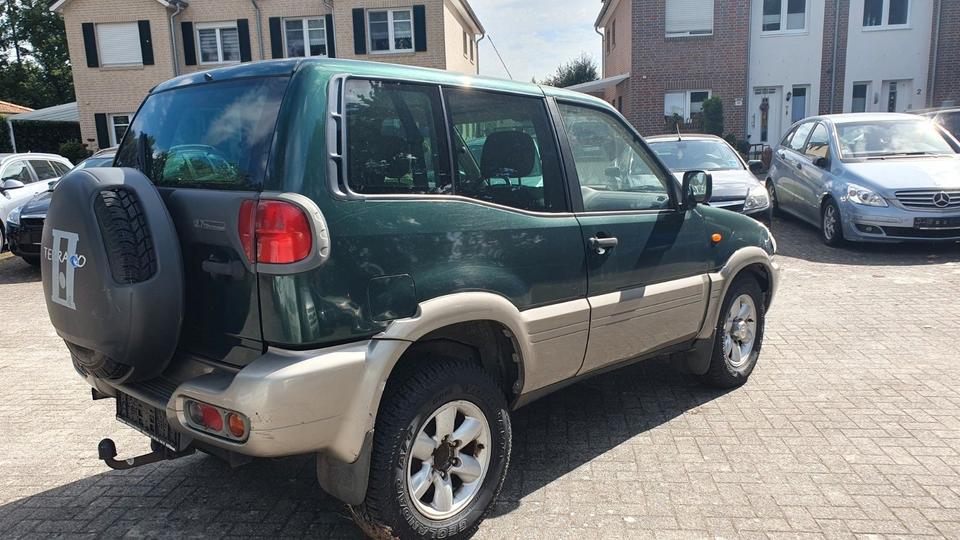 Nissan Terrano 2,7 TD пробіг: 187400 рік: Mai 2002 Diesel потужність:125 PS ціна: 3995 - Фото 4