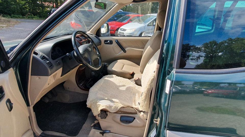 Nissan Terrano 2,7 TD пробіг: 187400 рік: Mai 2002 Diesel потужність:125 PS ціна: 3995 - Фото 9