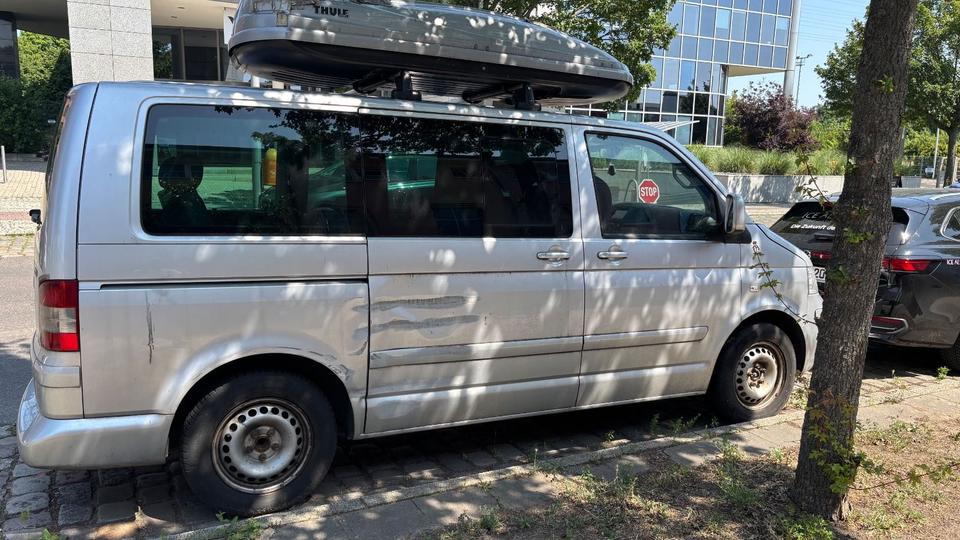 Volkswagen T5 Multivan пробіг: 317000 рік: Januar 2005 Diesel потужність:174 PS коробка: Automatik ціна: 2000 - Фото 6