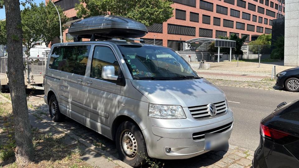 Volkswagen T5 Multivan пробіг: 317000 рік: Januar 2005 Diesel потужність:174 PS коробка: Automatik ціна: 2000 - Фото 8