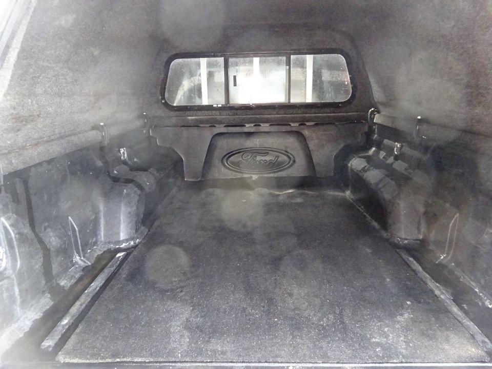 Ford Ranger 2.5 TDCi Extrakabine 4X4 XLT пробіг: 271581 рік: Juni 2008 Diesel потужність:143 PS SUV/Geländewagen ціна: 4500 - Фото 8