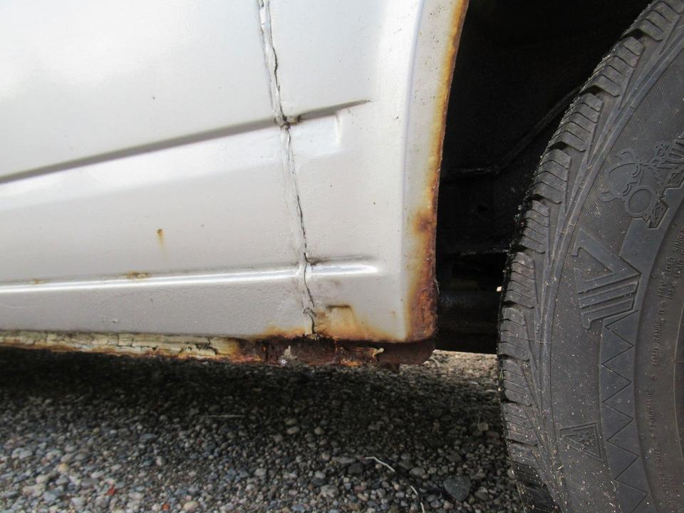 Volkswagen T4 Multivan 2.5 TDI пробіг: 345000 рік: September 2002 Diesel потужність:102 PS коробка: Manuell Silber - Фото 18