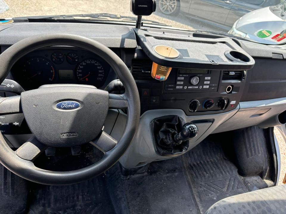 Ford Transit 2.4 9Sitze 4x4 140PS пробіг: 206000 рік: Dezember 2009 Diesel коробка: Manuell ціна: 1700 - Фото 14