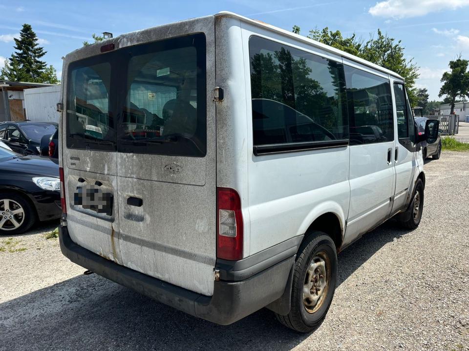 Ford Transit 2.4 9Sitze 4x4 140PS пробіг: 206000 рік: Dezember 2009 Diesel коробка: Manuell ціна: 1700 - Фото 3