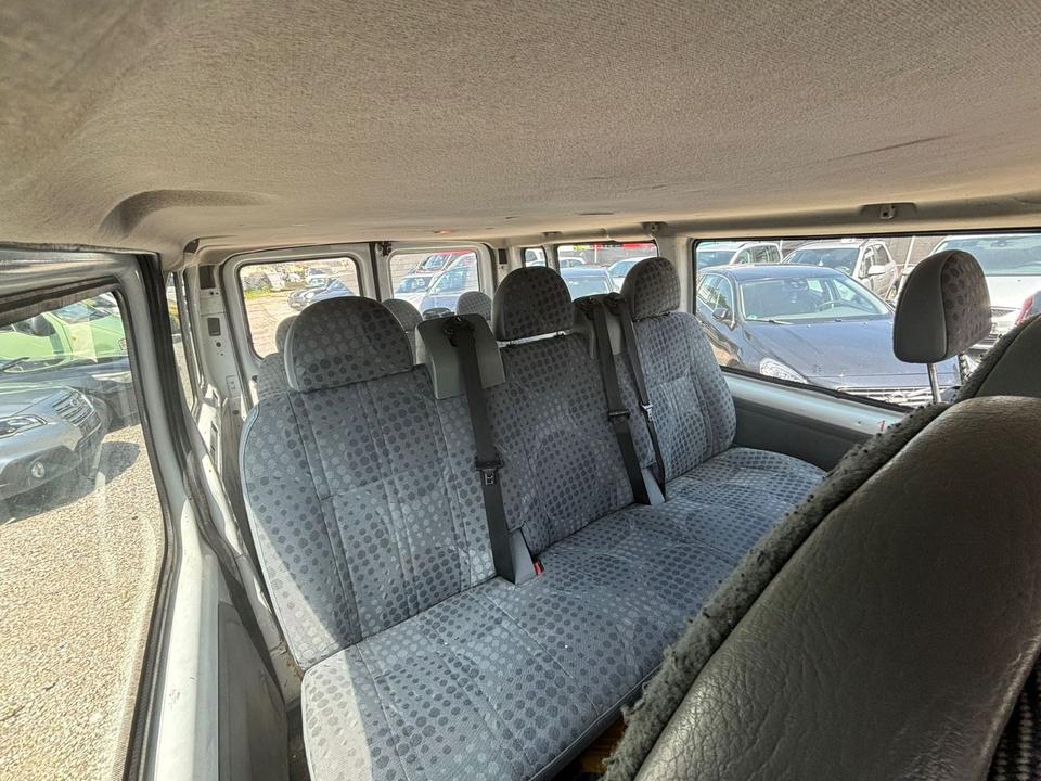 Ford Transit 2.4 9Sitze 4x4 140PS пробіг: 206000 рік: Dezember 2009 Diesel коробка: Manuell ціна: 1700 - Фото 9