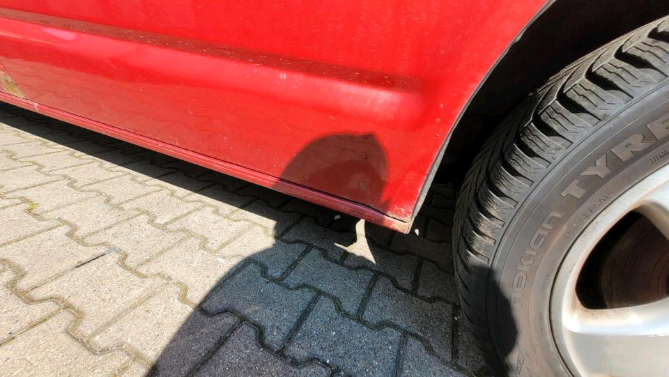 VW T5 Multivan Multivan 2.5 TDI mit Klimatronic und Wohnmobil Zul пробіг: 448753 рік: September 2005 Diesel потужність:174 PS коробка: Manuell ціна: 3000 - Фото 7