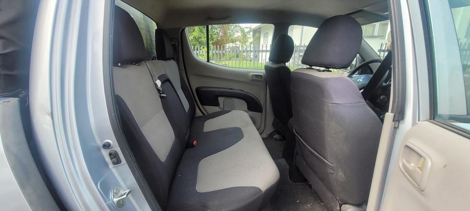 Mitsubishi L200 - Kaot 1. Hand TÜV Juni 26 пробіг: 267000 рік: Mai 2012 Diesel потужність:127 PS коробка: Manuell ціна: 5900 - Фото 11