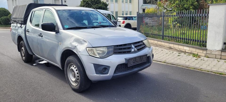 Mitsubishi L200 - Kaot 1. Hand TÜV Juni 26 пробіг: 267000 рік: Mai 2012 Diesel потужність:127 PS коробка: Manuell ціна: 5900 - Фото 5