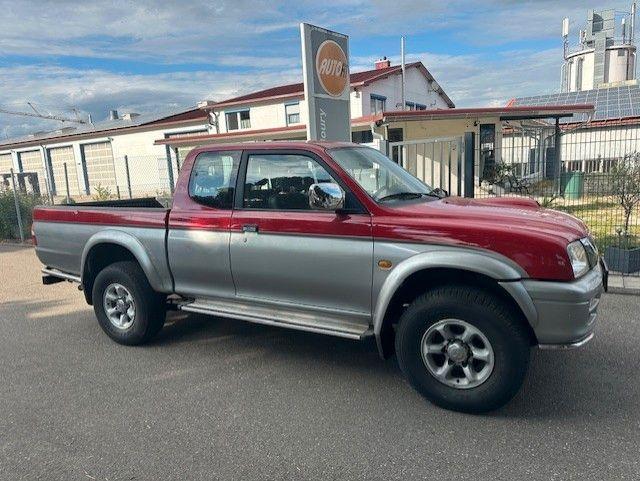 Mitsubishi L200 пробіг: 136000 рік: Februar 2002 Diesel потужність:99 PS ціна: 4999 Rot - Фото 1