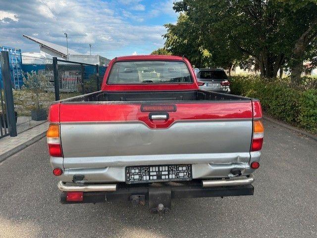 Mitsubishi L200 пробіг: 136000 рік: Februar 2002 Diesel потужність:99 PS ціна: 4999 Rot - Фото 10