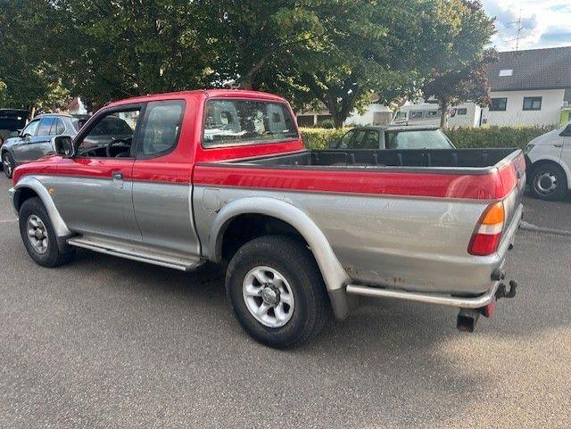 Mitsubishi L200 пробіг: 136000 рік: Februar 2002 Diesel потужність:99 PS ціна: 4999 Rot - Фото 9