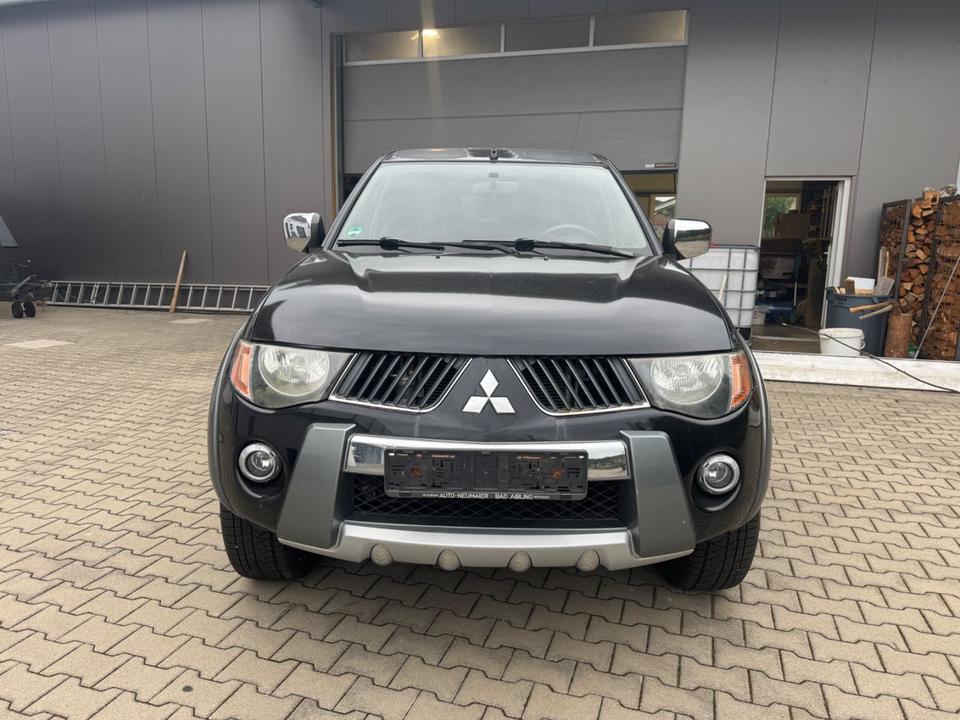 Mitsubishi L200 2.5 4WD пробіг: 235000 рік: März 2008 Diesel потужність:165 PS коробка: Manuell ціна: 5900 - Фото 1