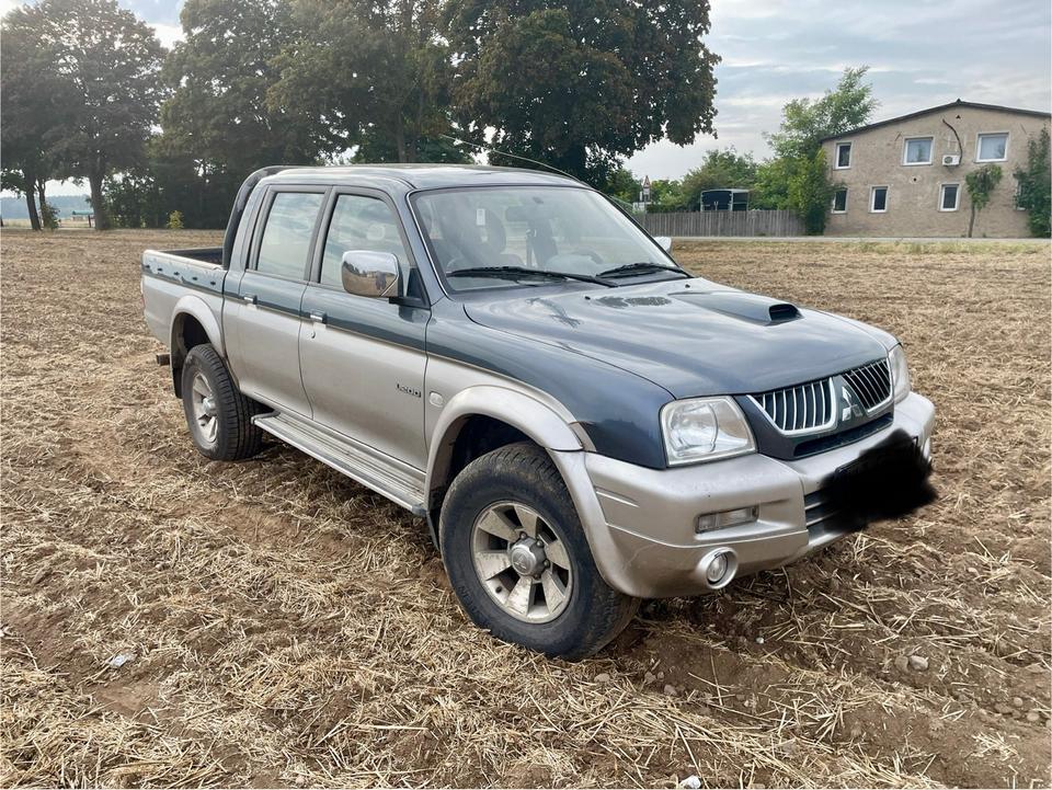 Mitsubishi L200 Etense пробіг: 395600 рік: Februar 2005 Diesel потужність:105 PS коробка: Manuell ціна: 5000 - Фото 0