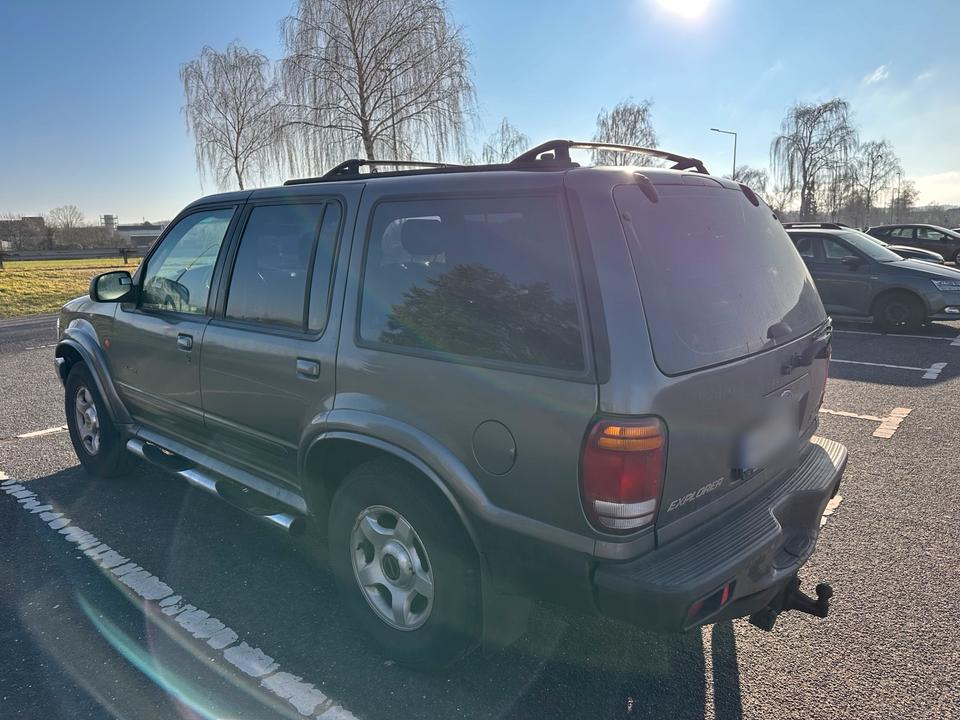 Ford Explorer 4.0 V6 Allrad 4x4  пробіг: 265000 рік: Juli 2000 Autogas (LPG) потужність:206 PS коробка: Automatik ціна: 6000 - Фото 6