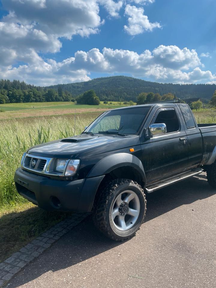 Nissan D22 Navara KingCab Pickup пробіг: 180000 рік: August 2000 Diesel коробка: Manuell потужність:103 PS ціна: 3491 ціна: 3491 Schwarz - Фото 8