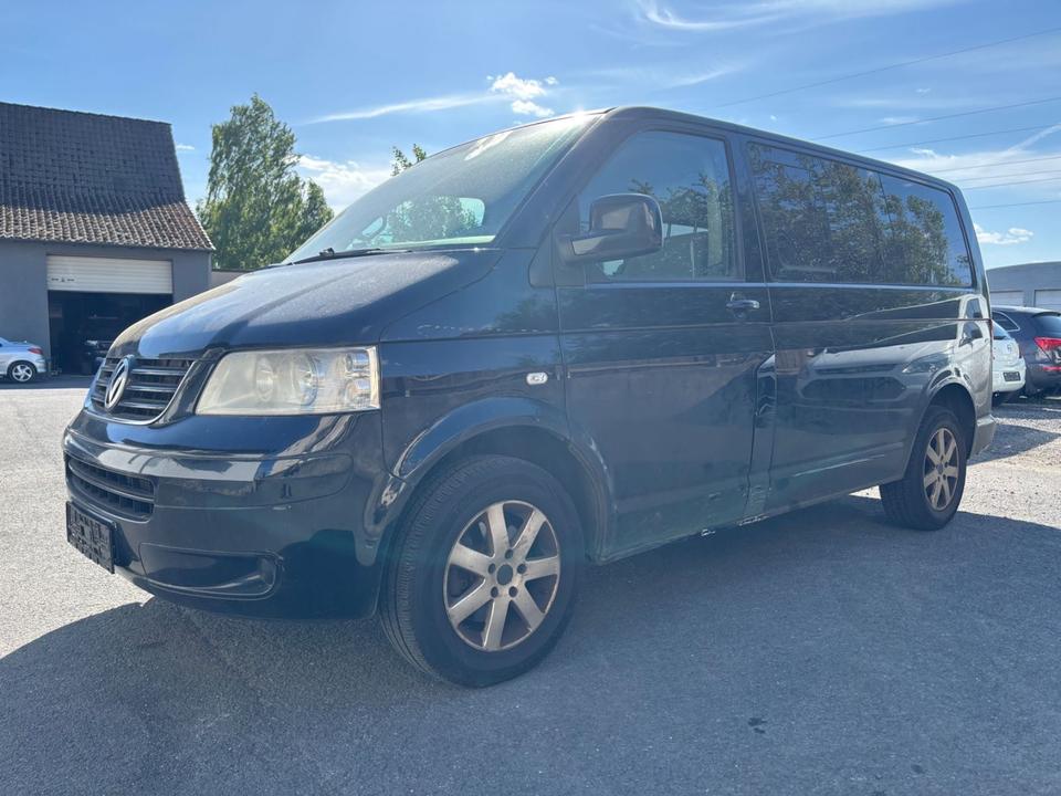 Купити надійний бус Volkswagen T5 Transporter Bus Multivan пробіг: 321450 рік: Juli 2006 Diesel потужність:131 PS ціна: 2950 - Фото 0
