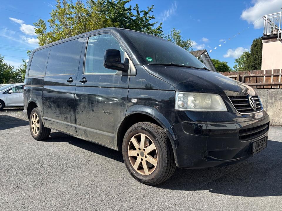 Купити надійний бус Volkswagen T5 Transporter Bus Multivan пробіг: 321450 рік: Juli 2006 Diesel потужність:131 PS ціна: 2950 - Фото 2
