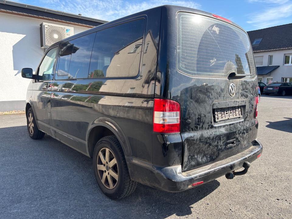 Купити надійний бус Volkswagen T5 Transporter Bus Multivan пробіг: 321450 рік: Juli 2006 Diesel потужність:131 PS ціна: 2950 - Фото 5
