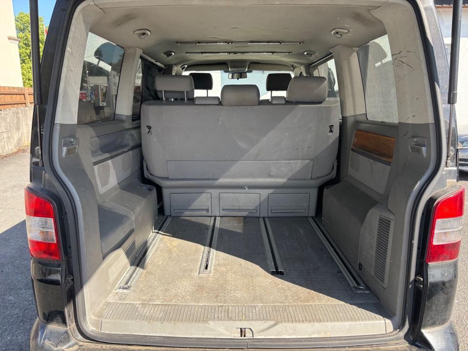 Купити надійний бус Volkswagen T5 Transporter Bus Multivan пробіг: 321450 рік: Juli 2006 Diesel потужність:131 PS ціна: 2950 - Фото 6