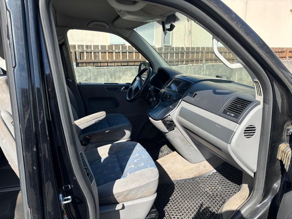 Купити надійний бус Volkswagen T5 Transporter Bus Multivan пробіг: 321450 рік: Juli 2006 Diesel потужність:131 PS ціна: 2950 - Фото 8