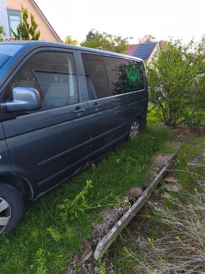 Volkswagen T5 Multivan пробіг: 480000 рік: November 2003 Diesel потужність:131 PS ціна: 2900 - Фото 6