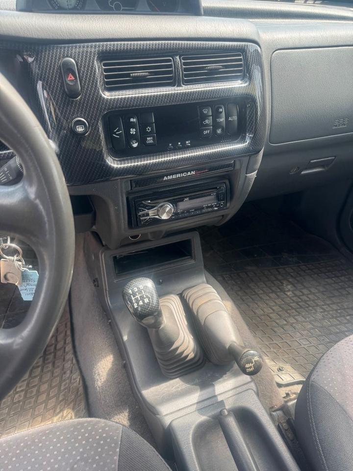 Mitsubishi L200 пробіг: 290000 рік: Mai 2002 Diesel потужність:116 PS коробка: Manuell ціна: 2900 - Фото 6