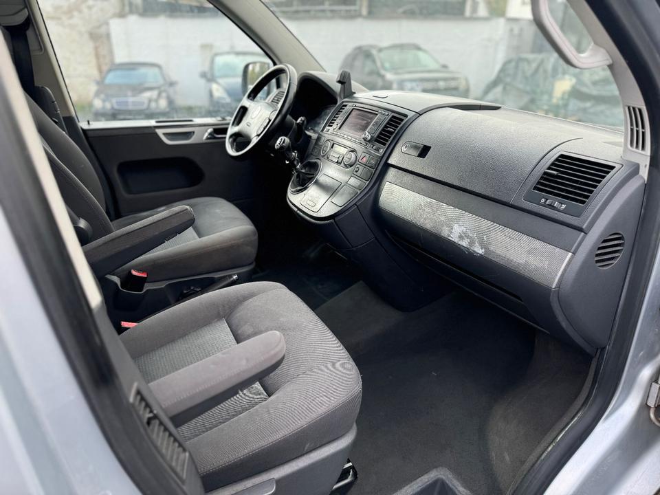 Volkswagen T5 Multivan  пробіг: 370000 рік: Dezember 2007 Diesel потужність:131 PS коробка: Manuell ціна: 2900 - Фото 10