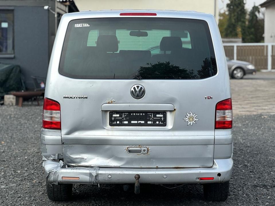 Volkswagen T5 Multivan  пробіг: 370000 рік: Dezember 2007 Diesel потужність:131 PS коробка: Manuell ціна: 2900 - Фото 5