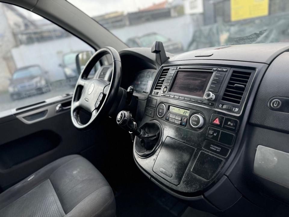 Volkswagen T5 Multivan  пробіг: 370000 рік: Dezember 2007 Diesel потужність:131 PS коробка: Manuell ціна: 2900 - Фото 9