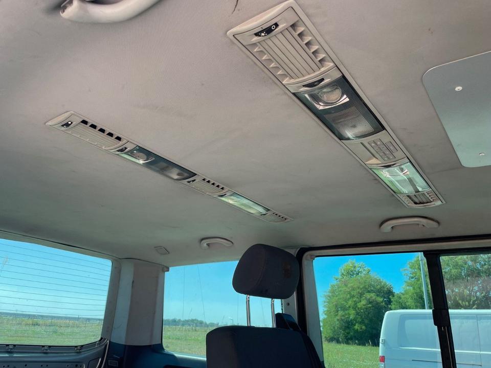 Volkswagen T5 Multivan 2.5 TDI 2x Schiebetür Klima AHK рік: September 2003 Diesel потужність:174 PS коробка: Manuell ціна: 2990 - Фото 20
