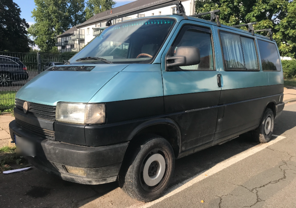 VW T4 Multivan пробіг: 386000 рік: September 1991 Diesel потужність:75 PS коробка: Manuell ціна: 2390 - Фото 2