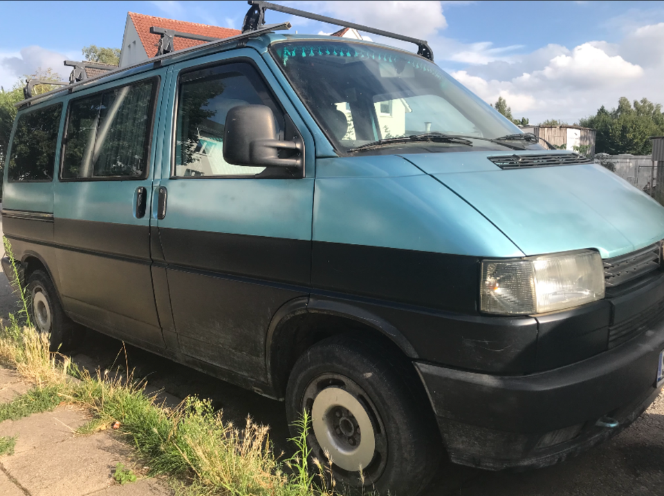 VW T4 Multivan пробіг: 386000 рік: September 1991 Diesel потужність:75 PS коробка: Manuell ціна: 2390 - Фото 4
