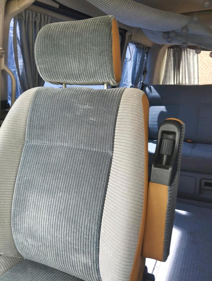 VW Multivan T4 Bastlerfahrzeug пробіг: 441000 рік: September 2000 Diesel коробка: Manuell ціна: 3000 - Фото 7