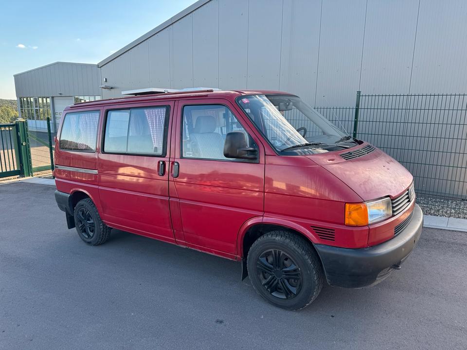 VW T4 1.9TD Camper Multivan пробіг: 248000 рік: August 1997 Diesel потужність:68 PS коробка: Manuell ціна: 3500 - Фото 0