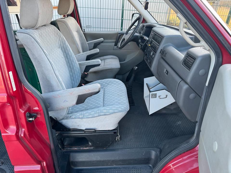 VW T4 1.9TD Camper Multivan пробіг: 248000 рік: August 1997 Diesel потужність:68 PS коробка: Manuell ціна: 3500 - Фото 4