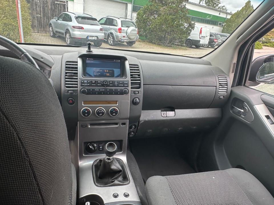 Nissan Navara Pickup KingCab Premium 4X4 пробіг: 250000 рік: Dezember 2005 Diesel потужність:174 PS коробка: Manuell ціна: 4799 - Фото 9