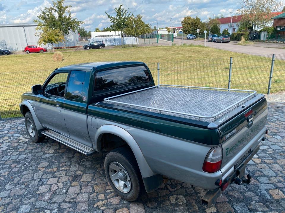 Mitsubishi L200 AHK пробіг: 139450 рік: Juni 2003 Diesel потужність:116 PS коробка: Manuell ціна: 4990 Grün - Фото 10