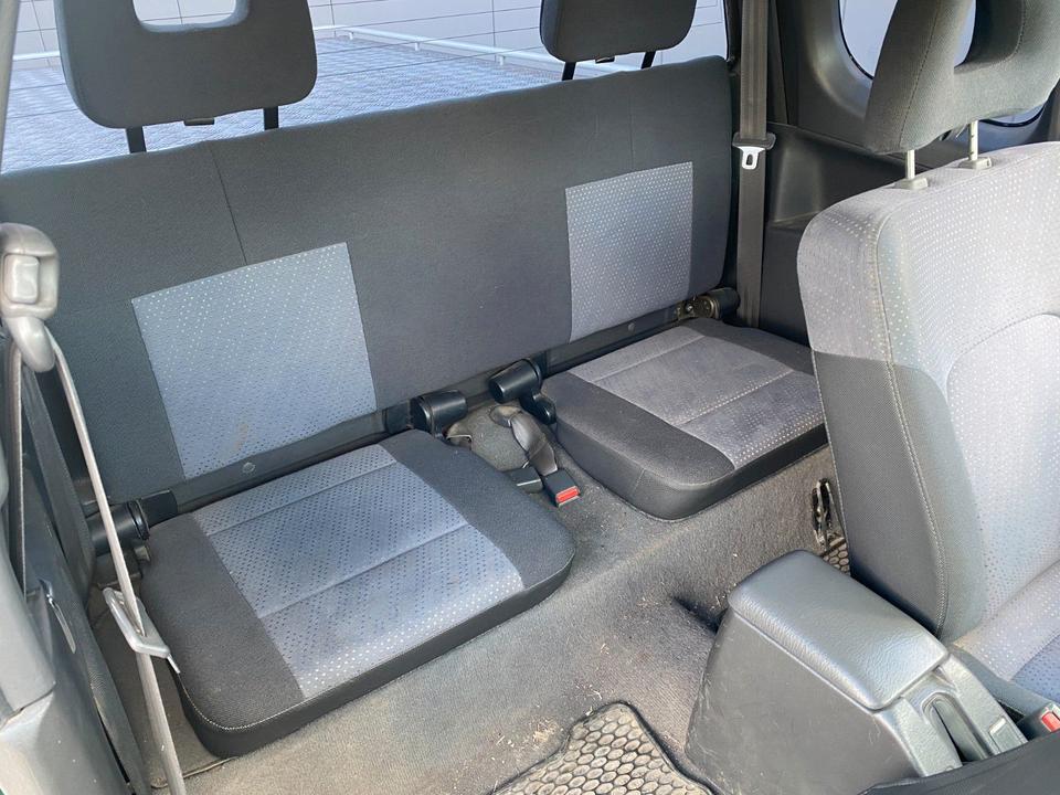 Mitsubishi L200 AHK пробіг: 139450 рік: Juni 2003 Diesel потужність:116 PS коробка: Manuell ціна: 4990 Grün - Фото 20