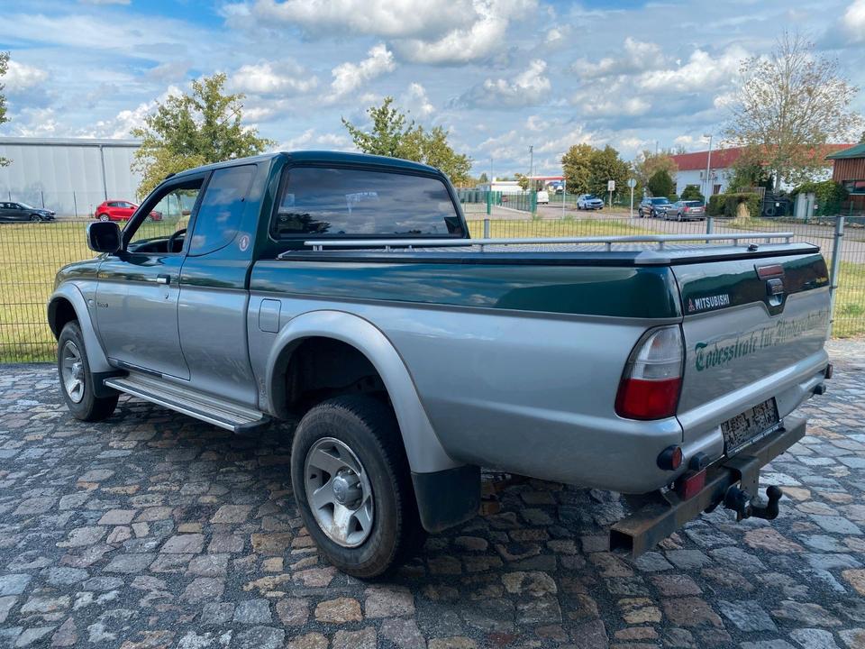 Mitsubishi L200 AHK пробіг: 139450 рік: Juni 2003 Diesel потужність:116 PS коробка: Manuell ціна: 4990 Grün - Фото 9