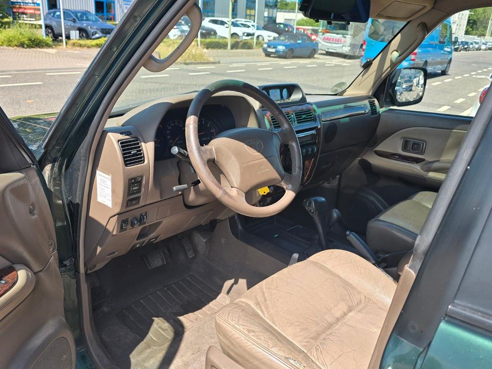 Придбати надійний джип для ЗСУ Toyota Land Cruiser 3.4 LPG Gasanlage 4x4 пробіг: 352000 рік: Juni 2001 Benzin потужність:178 PS коробка: Automatik ціна: 6000 - Фото 10