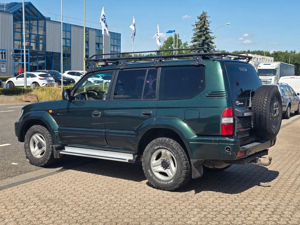 Придбати надійний джип для ЗСУ Toyota Land Cruiser 3.4 LPG Gasanlage 4x4 пробіг: 352000 рік: Juni 2001 Benzin потужність:178 PS коробка: Automatik ціна: 6000 - Фото 7