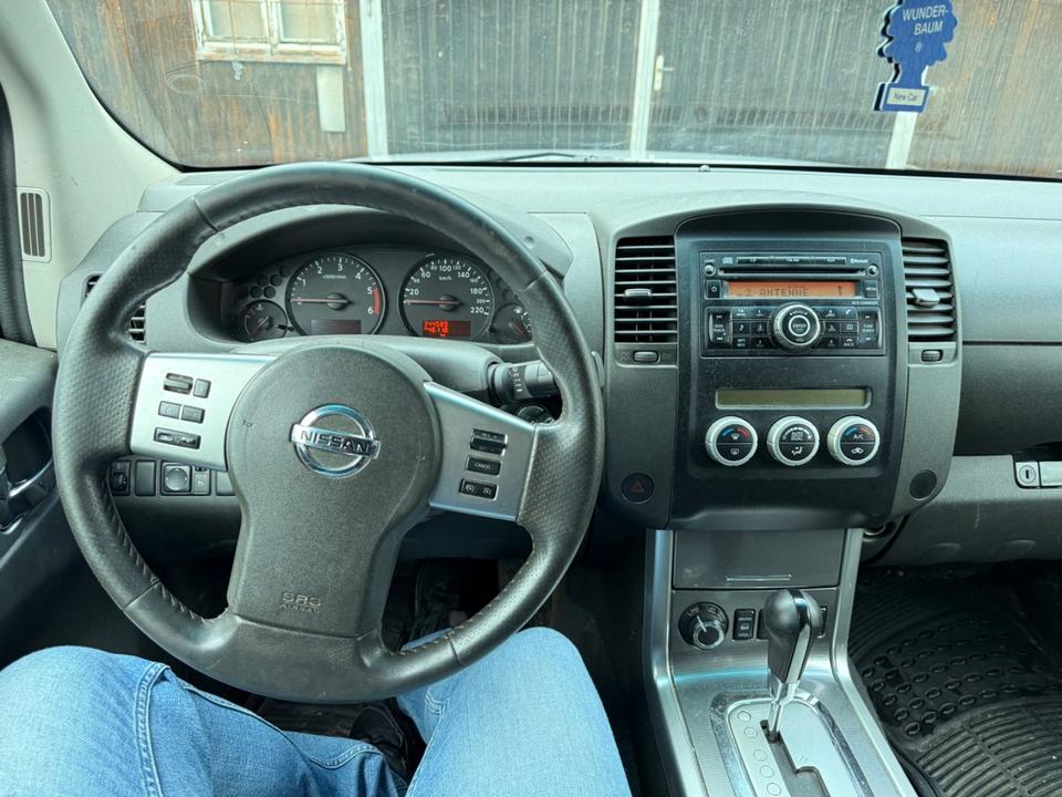 Nissan Navara Pickup Double Cab SE 4X4 пробіг: 340000 рік: August 2011 Diesel потужність:190 PS коробка: Automatik ціна: 5690 - Фото 11